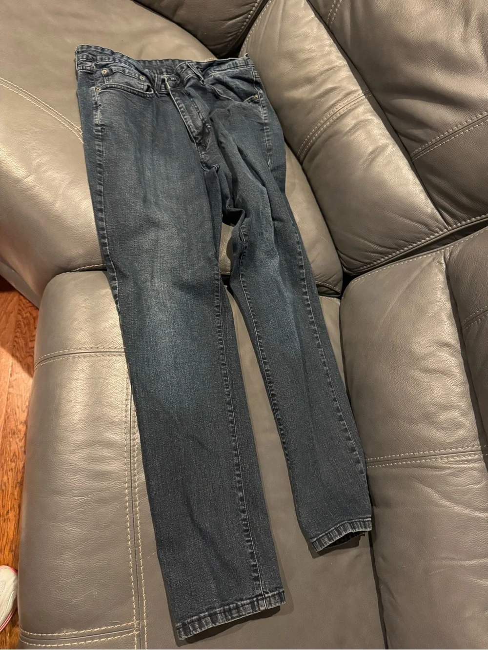 Izod Men's Dark Blue Slim Straight Jeans Size 36/30